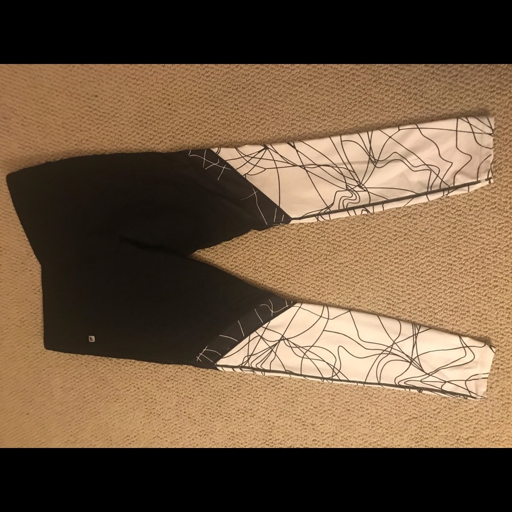 Fabletics Brogan Legging With Mesh, Size M - image 2